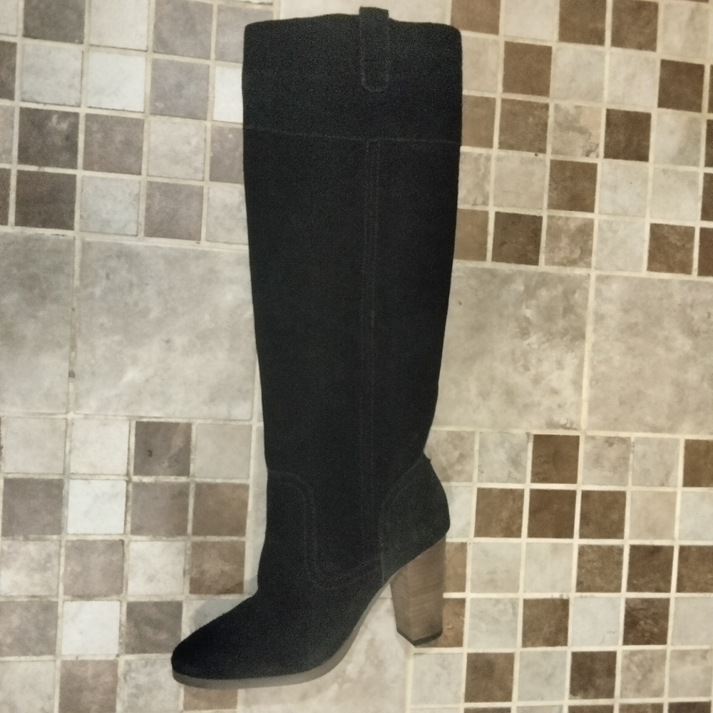 Brand new DV by Dolce Vita knee high suede tall boots